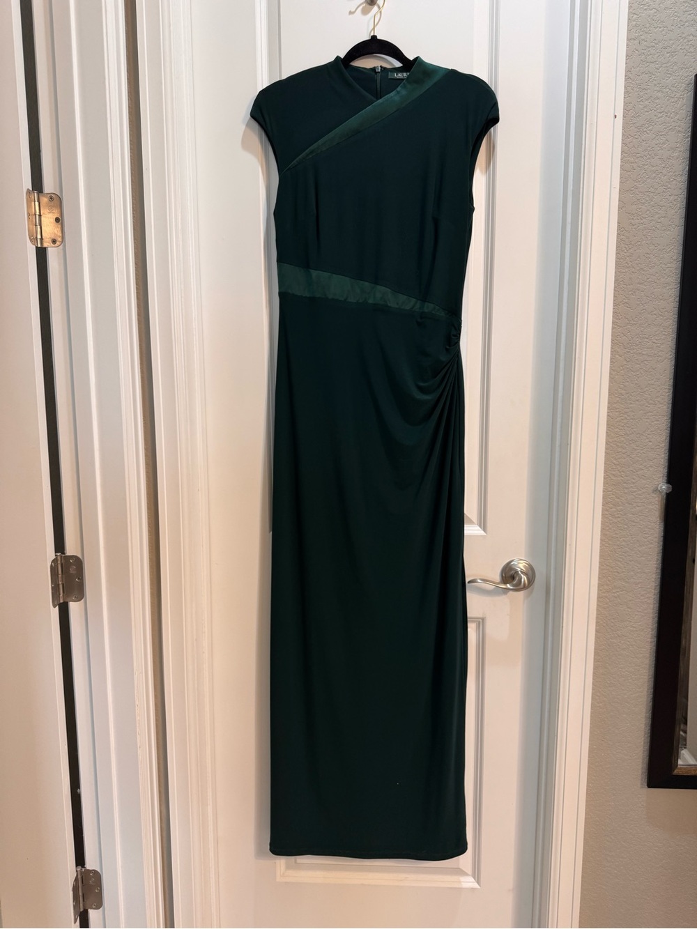 Lauren Ralph Lauren Green Long Evening Dress Sz 8 Short Sleeve High Neck slit
